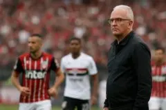 São Paulo busca melhorar retrospecto em clássicos no primeiro de Dorival