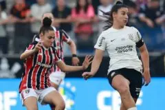 São Paulo vira e bate o Corinthians na 1ª final do Brasileirão Feminino