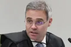 Tribunal Superior Eleitoral inicia julgamento sobre remoção de postagens contra presidenciável
