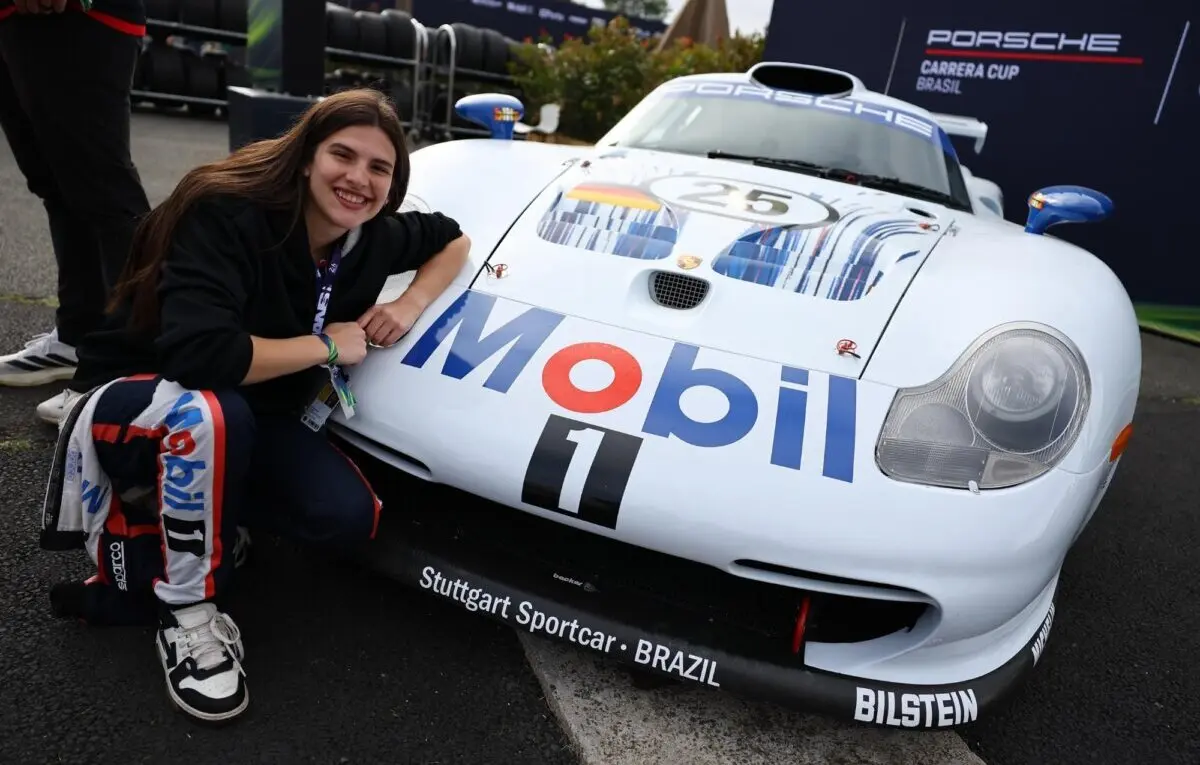 Única mulher no grid, Antonella Bassani destaca força feminina na Stock Car