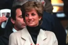 Vestido da “vingança” da princesa Diana vai a leilão e pode ser vendido por quantia impressionante; veja foto e saiba quanto Vestido da “vingança” da princesa Diana vai a leilão e pode ser vendido por valor impressionante. (Foto: Getty)