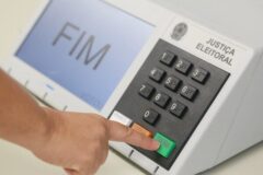 Votos nulos e brancos não anulam a eleição