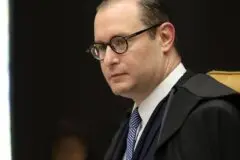 Zanin solicita acesso à íntegra de dados do celular de Daniel Vorcaro em meio a impasses no STF
