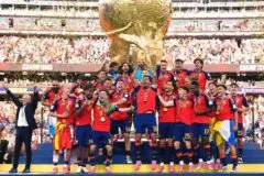 À CNN, Piqué diz qual o segredo do sucesso da Espanha no futebol