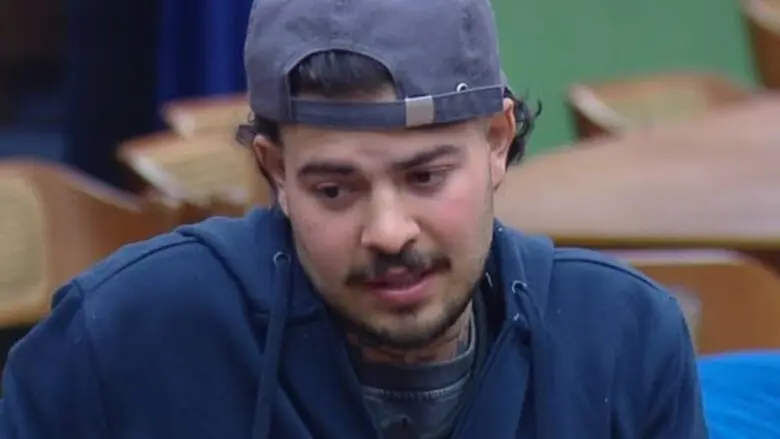 A Fazenda 18: Jottapê ameaça desistir do reality após eliminação de aliado