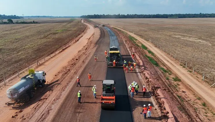 Acesso ao Porto Novo começa a ganhar forma com pavimentação e duas pontes