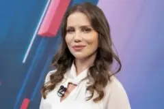 Âncora do SBT, Fabíola Corrêa pede demissão e cita escolha "dolorosa"