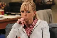 Anna Faris reage a declarações de Chuck Lorre sobre sua escalação em “Mom” e faz desabafo (Foto: Reprodução/CBS)