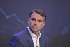 Argentina diz que Flávio entrou no país na noite de terça e voou ao Equador