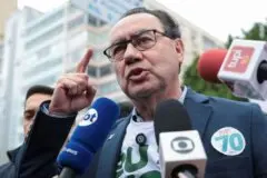 Augusto Cury anuncia silêncio sobre segundo turno da eleição presidencial e sinaliza fim da carreira política