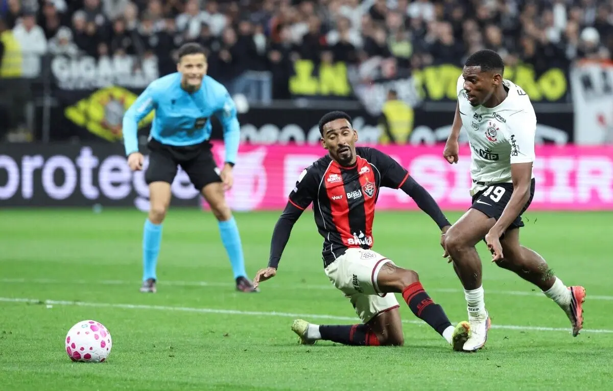 Brasileirão: confira os melhores momentos de Corinthians x Vitória