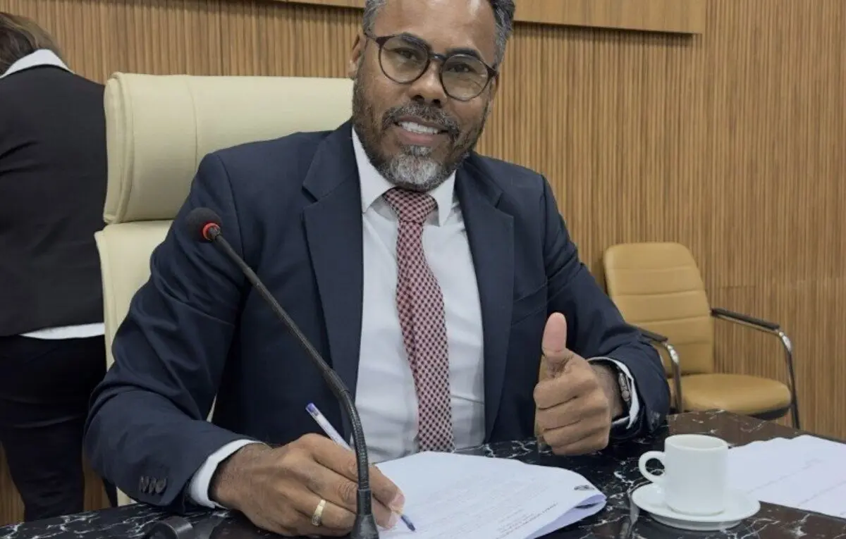 Câmara aprova projeto de Dr. Santana que isenta taxa em concursos para mesários eleitorais