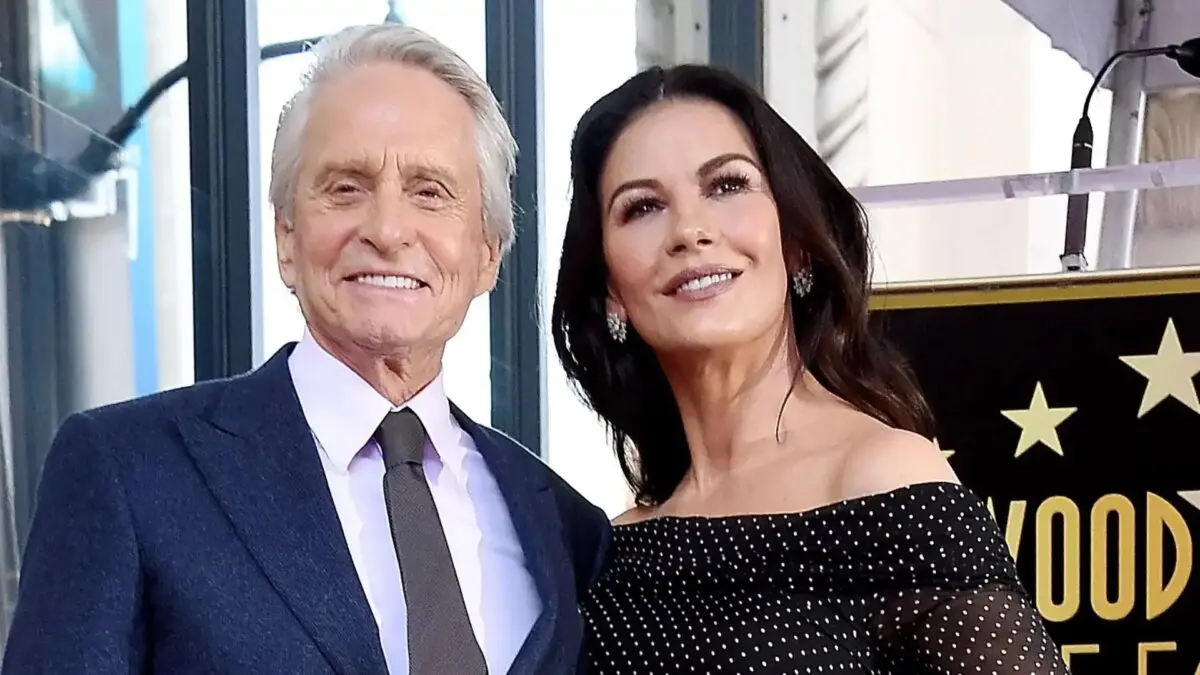 Catherine Zeta-Jones revela se leu autobiografia bombástica de Michael Douglas e reage às revelações do marido Foto: Getty