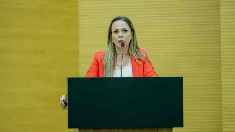 Cláudia de Jesus denuncia perseguição política em Rondônia
