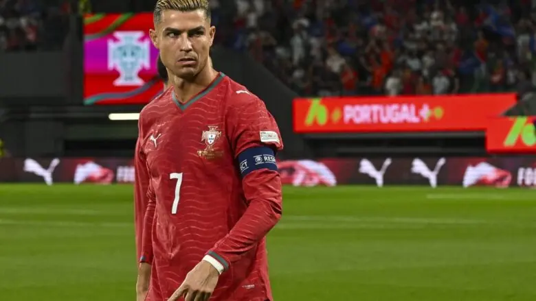 Cristiano Ronaldo é suspenso após abandonar seleção de Portugal