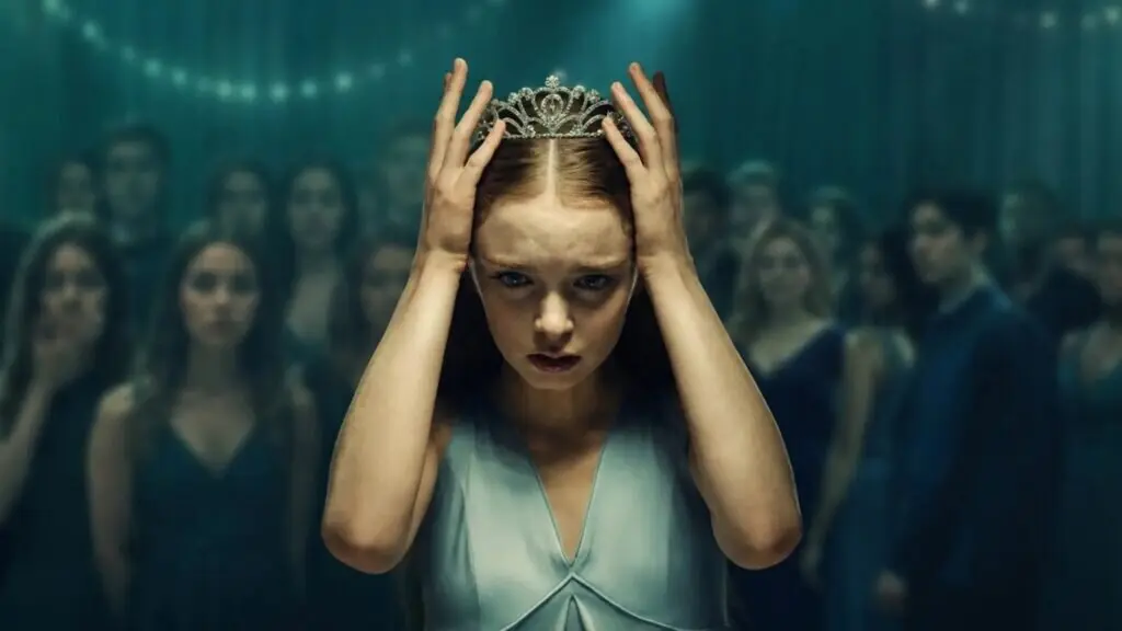 Crítica | ‘Carrie, a Estranha’ – Prime Video lança nova adaptação ARREPIANTE de Mike Flanagan