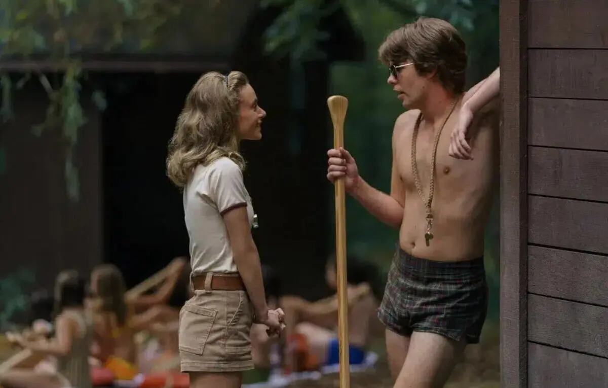 ‘Crystal Lake’: Showrunner queria mais “SEXO e NUDEZ” na pré-sequência de ‘Sexta-Feira 13’