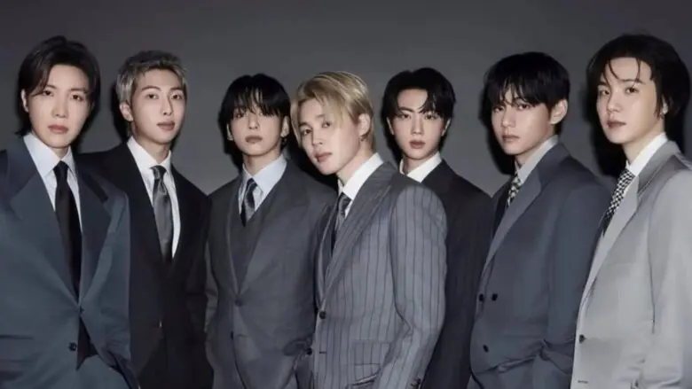 Dançarinos do BTS chegam ao Brasil, entram no clima do funk e fazem Passinho do Jamal; assista Dançarinos do BTS chegam ao Brasil, entram no clima do funk e fazem Passinho do Jamal; assista! (Foto: Divulgação/ HYBE)