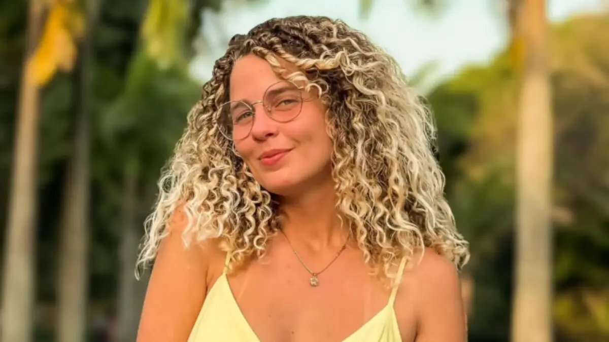 Debby Lagranha passa por cirurgia após necrose causada por picada de aranha: “Chorei de dor”; assista Debby Lagranha passa por cirurgia após necrose causada por picada de aranha e desabafa: “Chorei de dor” (Foto: Reprodução/ Instagram)