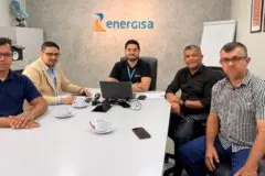 Deputado Pedro Fernandes articula energia elétrica para 120 famílias de assentamentos em Rio Crespo