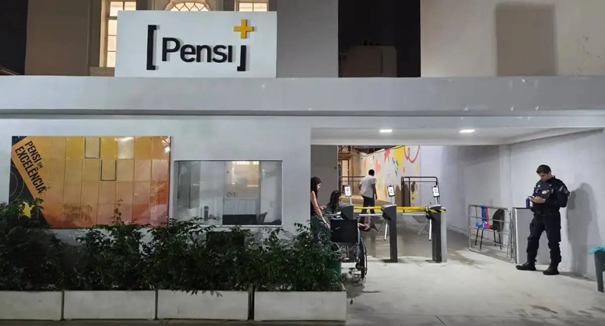 Desencontro de informações sobre prorrogação das urnas gera frustração e filas de eleitores barrados pelo país