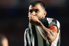 Diógenes brilha, Santos encerra jejum contra São Paulo e vence a 5ª seguida