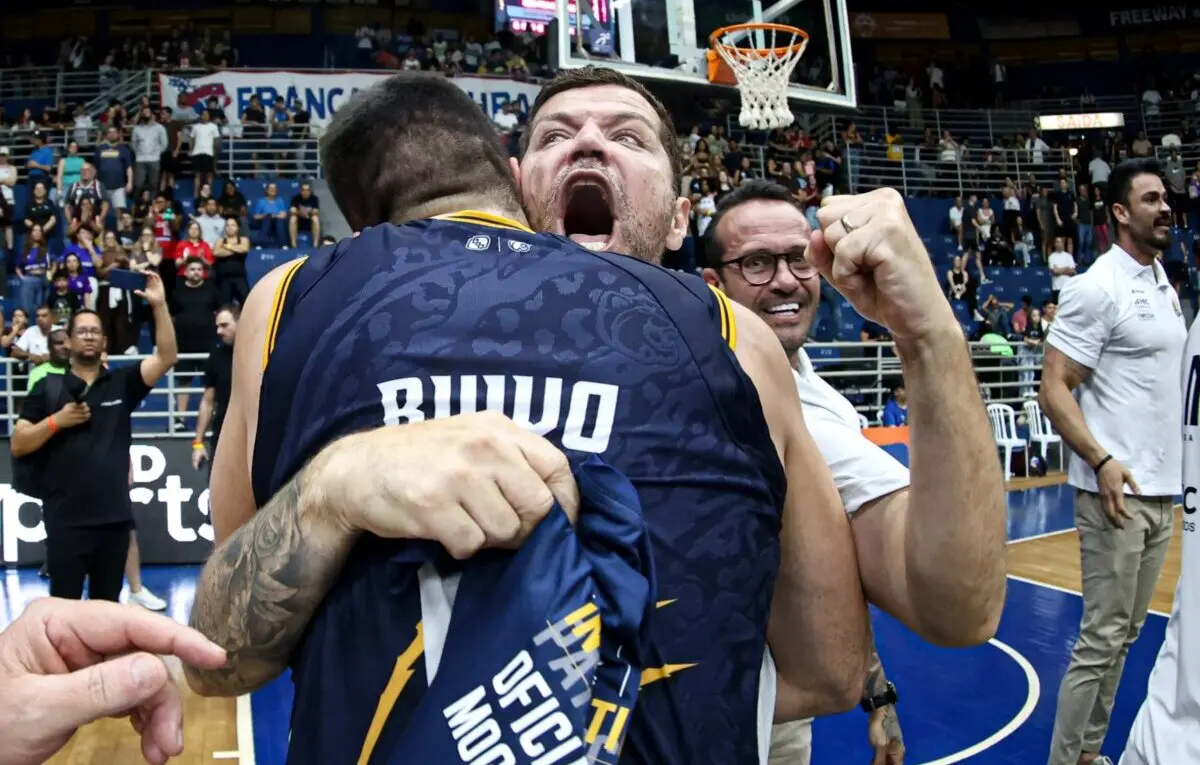 Dono do Mogi, Victor Sarro quer alavancar NBB e faz críticas ao Corinthians