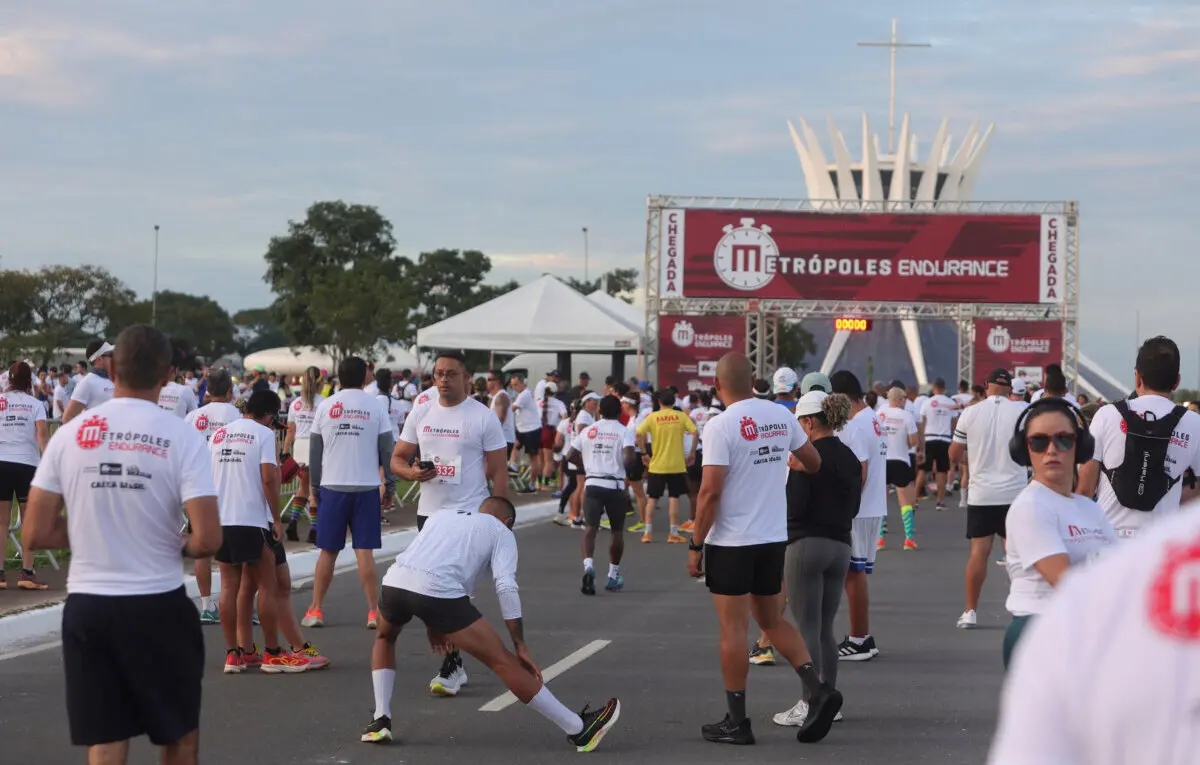 É hoje! Metrópoles Endurance Corrida agita a Esplanada dos Ministérios