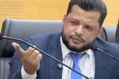 Edevaldo Neves solicita reforma de quadra escolar em Porto Velho