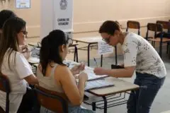 Eleitor que faltou no primeiro turno das Eleições de 2026 pode votar normalmente no segundo turno