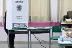 Eleitora é suspeita de filmar votação e divulgar imagens nas redes sociais em Seringueiras