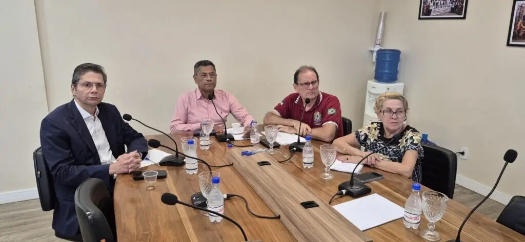 Em reunião com MGI, SIindsef/RO cobra reenquadramento de servidores e discute direitos de professores do ex-território