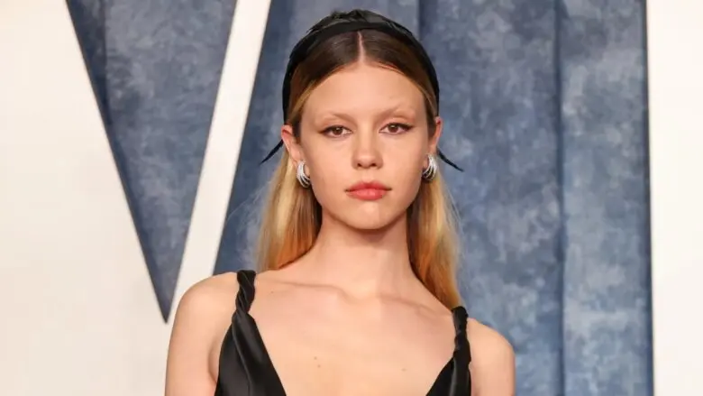 Equipe de Mia Goth denuncia foto gerada por IA com indireta a Shia LaBeouf e critica Instagram; Meta se pronuncia (Foto: Getty)