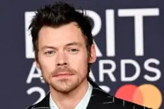 Fã revela o que aconteceu antes de confronto entre Harry Styles e caçador de autógrafos em Nova York Fã revela o que aconteceu antes de confronto entre Harry Styles e caçador de autógrafos em Nova York