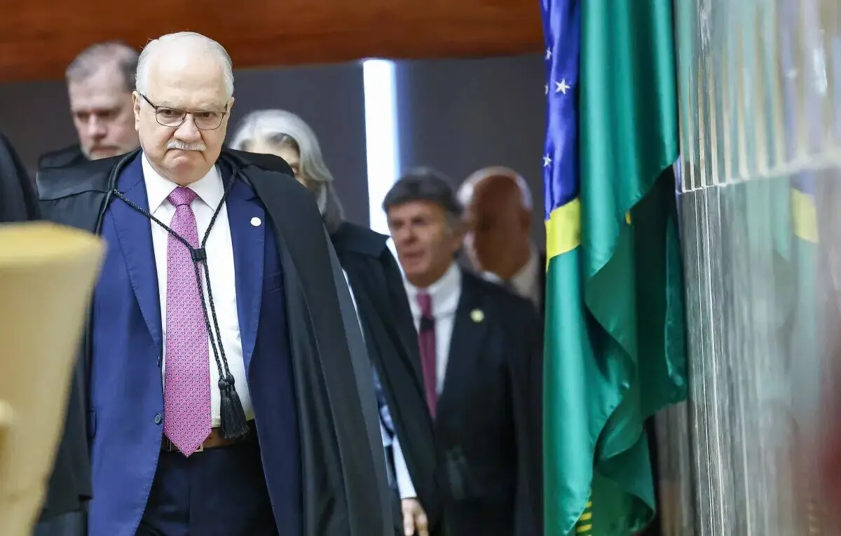 Fachin arquiva investigações e avança no fim do inquérito das fake news