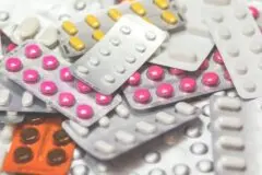 Falsificação: Anvisa proíbe lotes de medicamento para tratar câncer