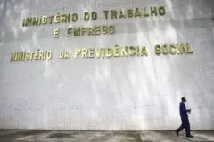 Fim da escala 6 X 1 pode beneficiar 14,8 milhões de trabalhadores
