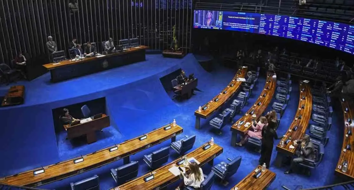 Fim da escala 6×1 divide empresários e trabalhadores