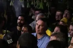 Flávio Bolsonaro condiciona quebra de sigilos a novas exigências sobre aliados de Lula no TSE