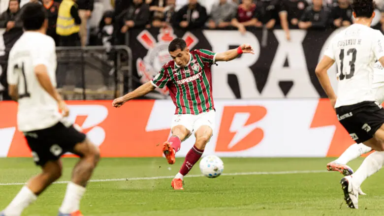 Fluminense x Coritiba: saiba onde assistir e prováveis escalações do duelo