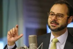 Governo federal faz alerta sobre golpes do Pix MEI e confirma início do benefício apenas para 2027