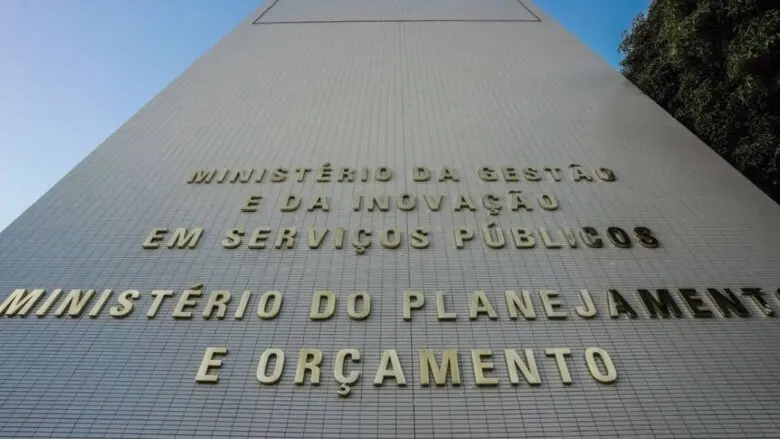 Governo federal libera crédito suplementar de R$ 5,1 bilhões para BPC, saúde e outros órgãos