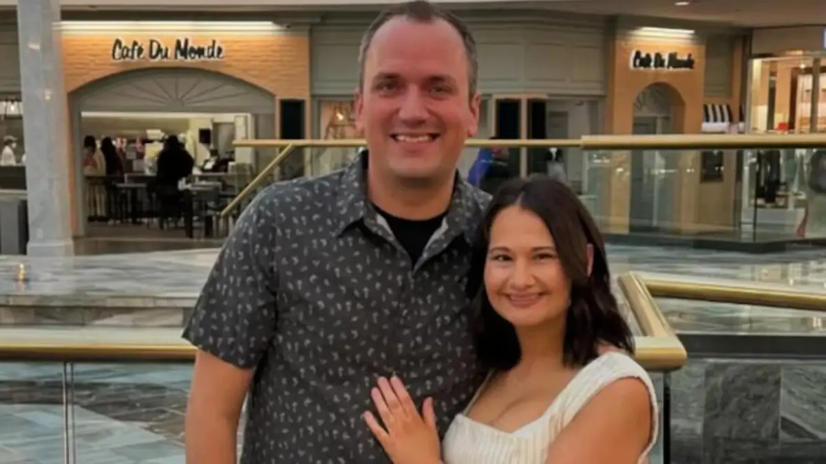 Gypsy Rose Blanchard reage a acusações de irmã do ex-noivo, Ken Urker, após morte dele Gypsy Rose Blanchard reage a acusações de irmã do ex-noivo, Ken Urker, após morte dele