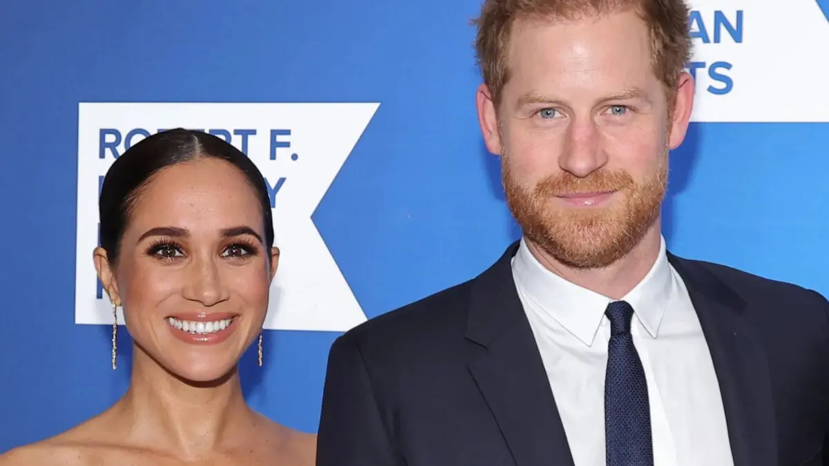 Harry e Meghan decidem se vão ou não passar o Natal com a Família Real Meghan e Harry negociam segurança especial (Foto: Getty)