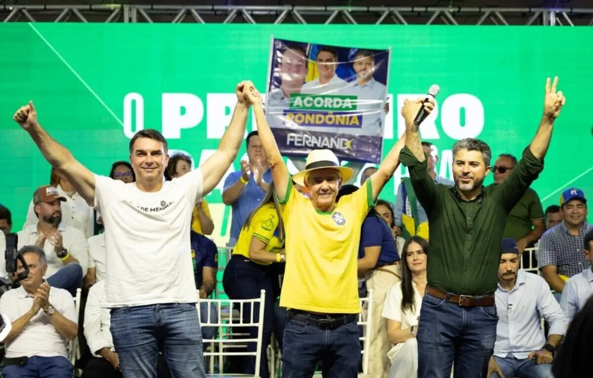 Jaime Bagattoli e lideranças da direita promovem carreata do 22 pelo interior do estado