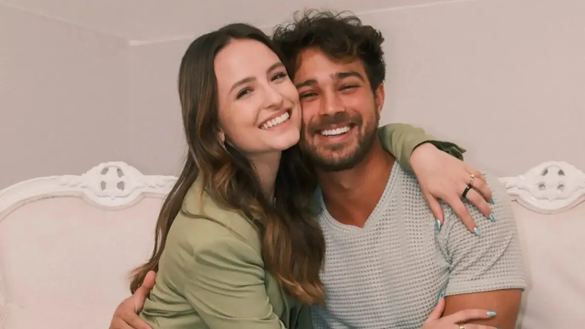 Larissa Manoela entrega detalhe inusitado que considera sedutor na relação com André Luiz Frambach: “Dá um clima”; assista (Foto: Reprodução/ Instagram)