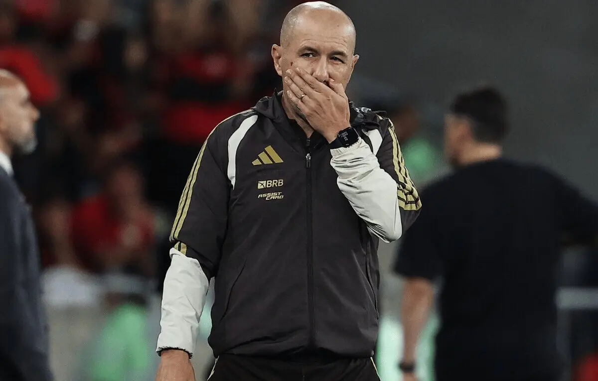 Leonardo Jardim aponta que Flamengo foi pouco efetivo diante do Estudiantes
