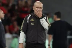Leonardo Jardim aponta que Flamengo foi pouco efetivo diante do Estudiantes