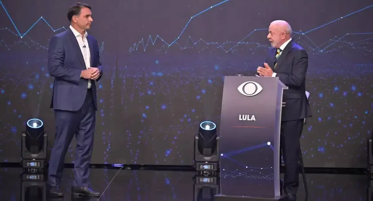 Lula e Flávio Bolsonaro assinam acordo no TSE e autorizam quebra simultânea de sigilos bancário, fiscal e telefônico