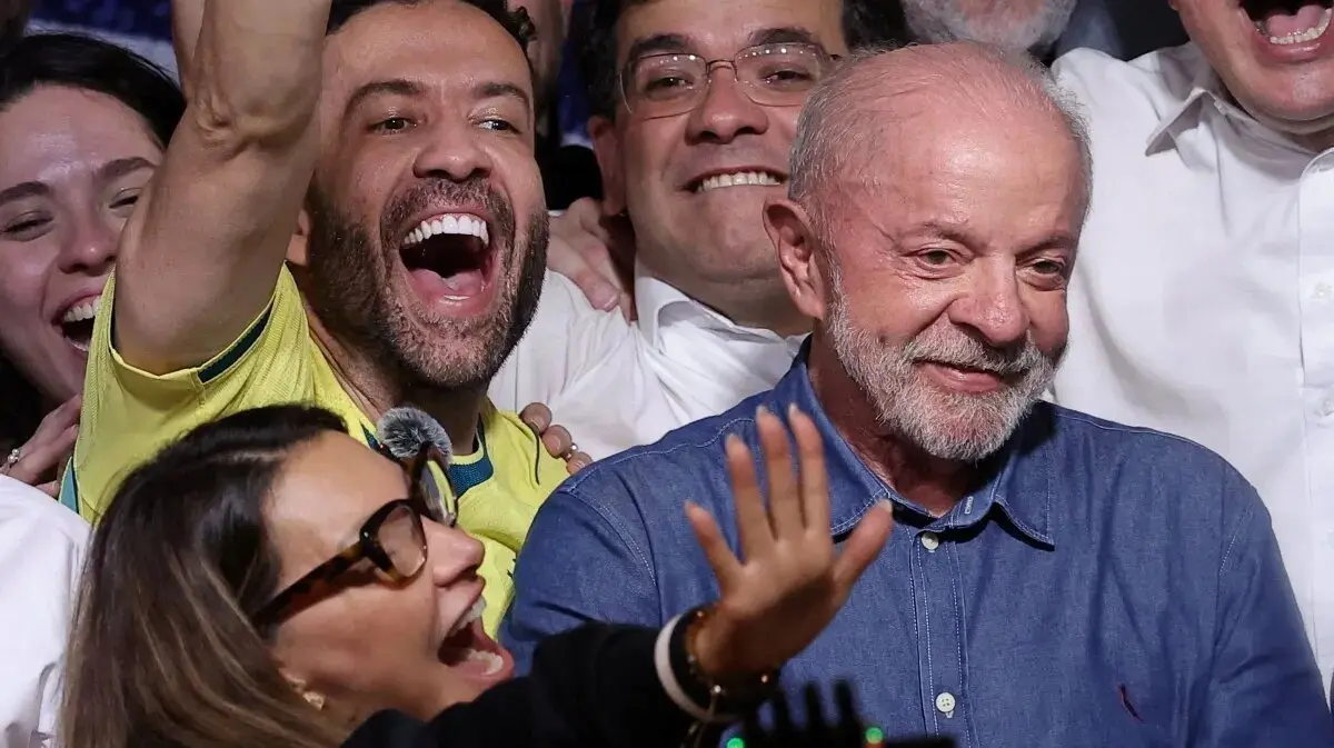 Lula freia direita nas Américas, mas bloco antipetista é desafio em casa